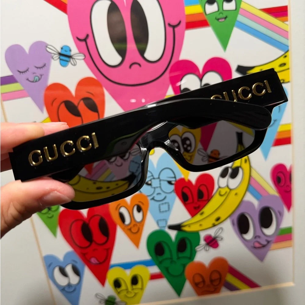 Gucci Wayfarer Sunglasses - Picture 3 of 6